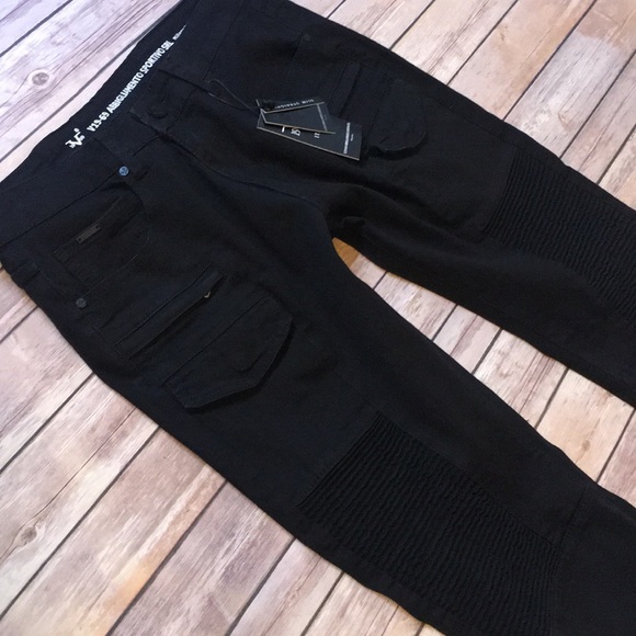 Versace Other - VERSACE V19-69 ABBIGLIAMENTO SPORTIVO STL SLIM